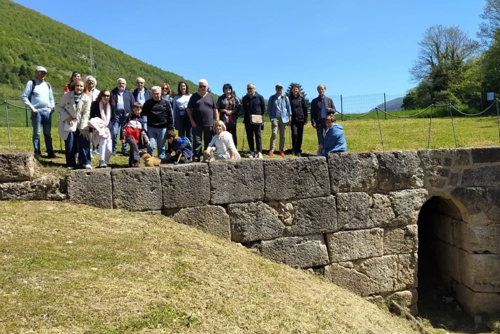 50&Più Macerata in gita tra storia e ar5cheologia a Serravalle
