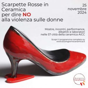 SCARPETTE ROSSE IN CERAMICA contro la violenza sulle donne